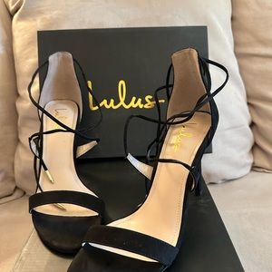 Lulu’s black suede strappy heels. Like new !